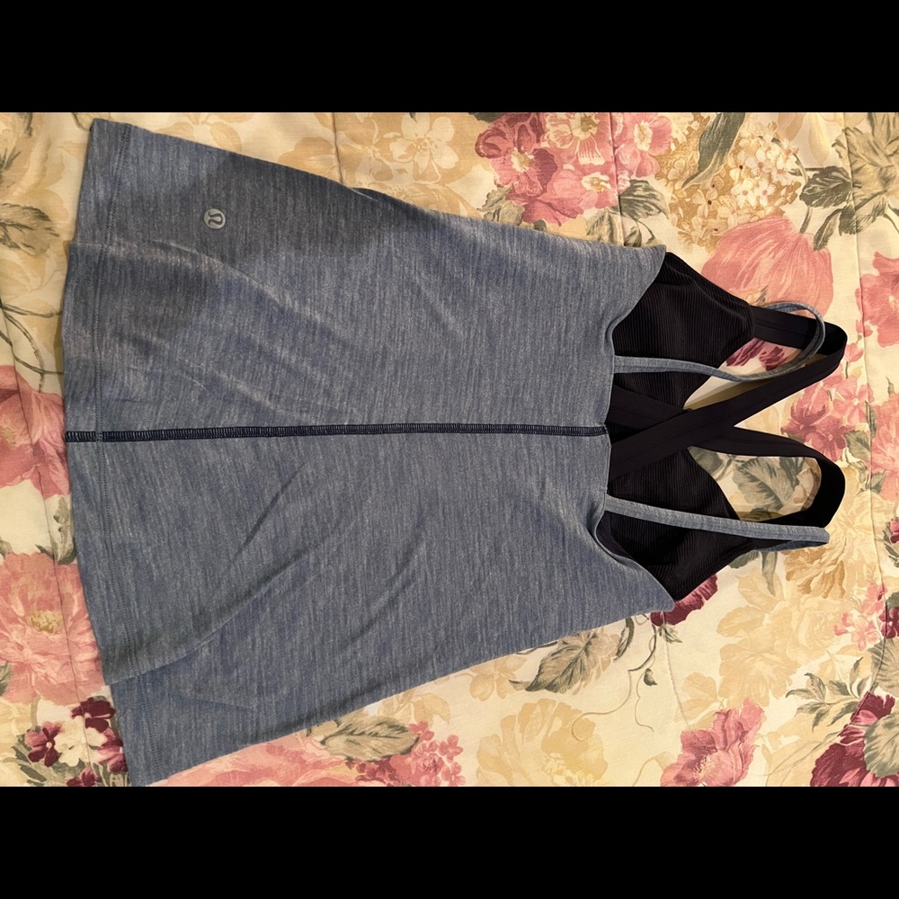 Lululemon - Picture 2 of 2